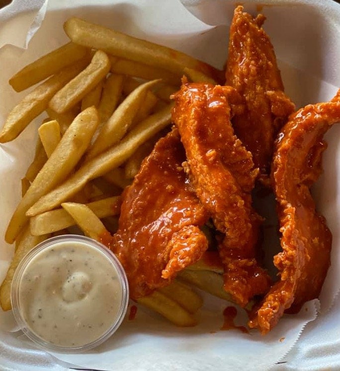 Buffalo Chicken Tenders & Fries Dos Gordos Grill